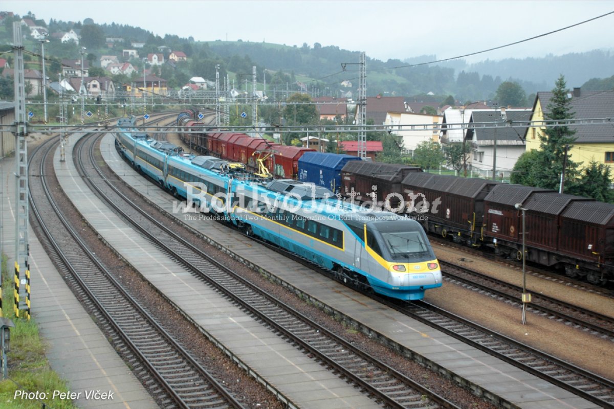 Pendolino Preparations For Praha To Košice service Railvolution