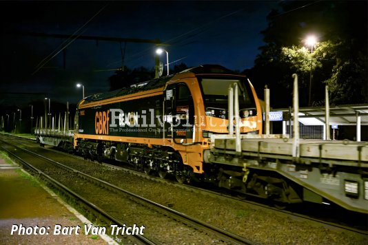 99 002 hauled to InnoTrans