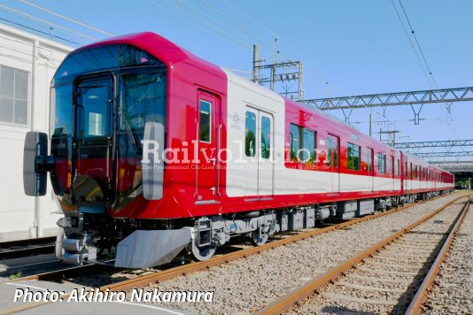 Kintetsu Railway's Class 8A EMUs on the Kyoto Line