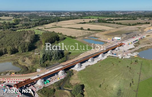 Double milestone for HS2’s Brackley viaducts